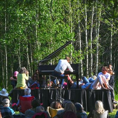 Picture of Hunter Noak with IN A LANDSCAPE performing